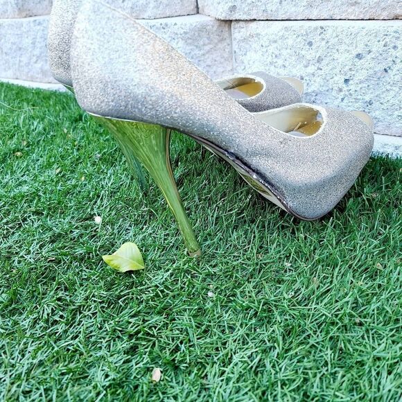 D brand women's gold sparkle open toed heels - Picture 7 of 16
